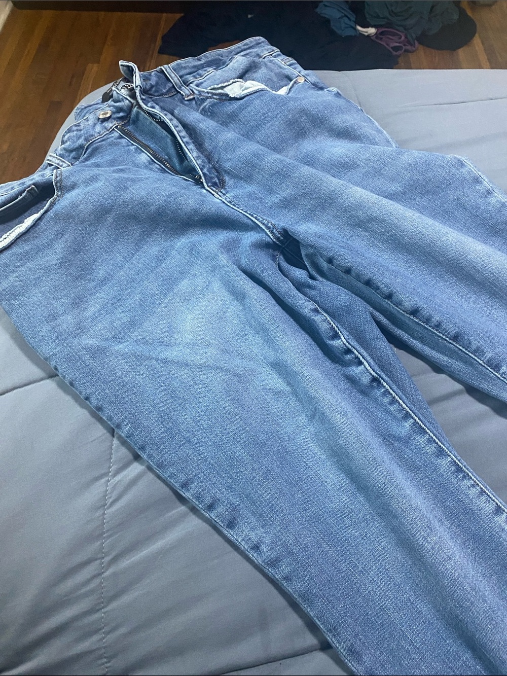 Judy Blue Light Blue Cropped Women's Jeans